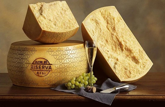 История сыра пармезан, что родом из Северной Италии